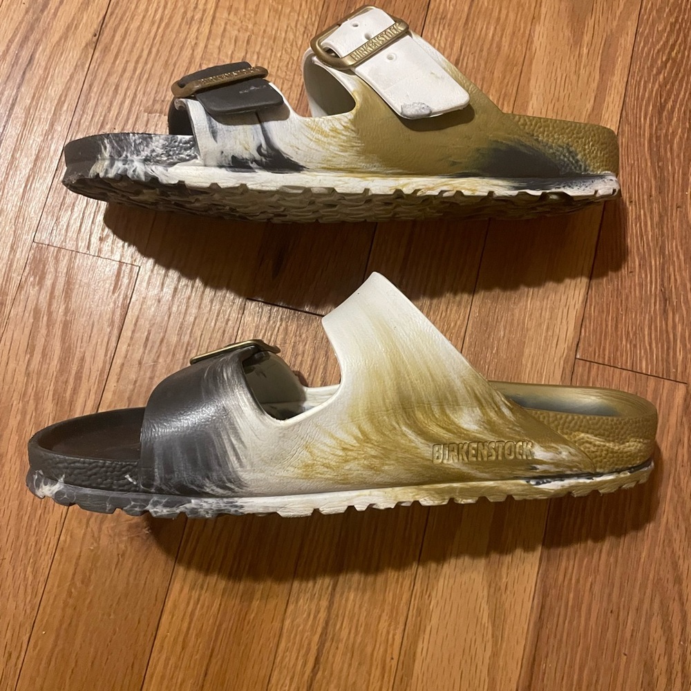 Birkenstock White, Silver Gray and Gold Buckle Sandals - Picture 4 of 7